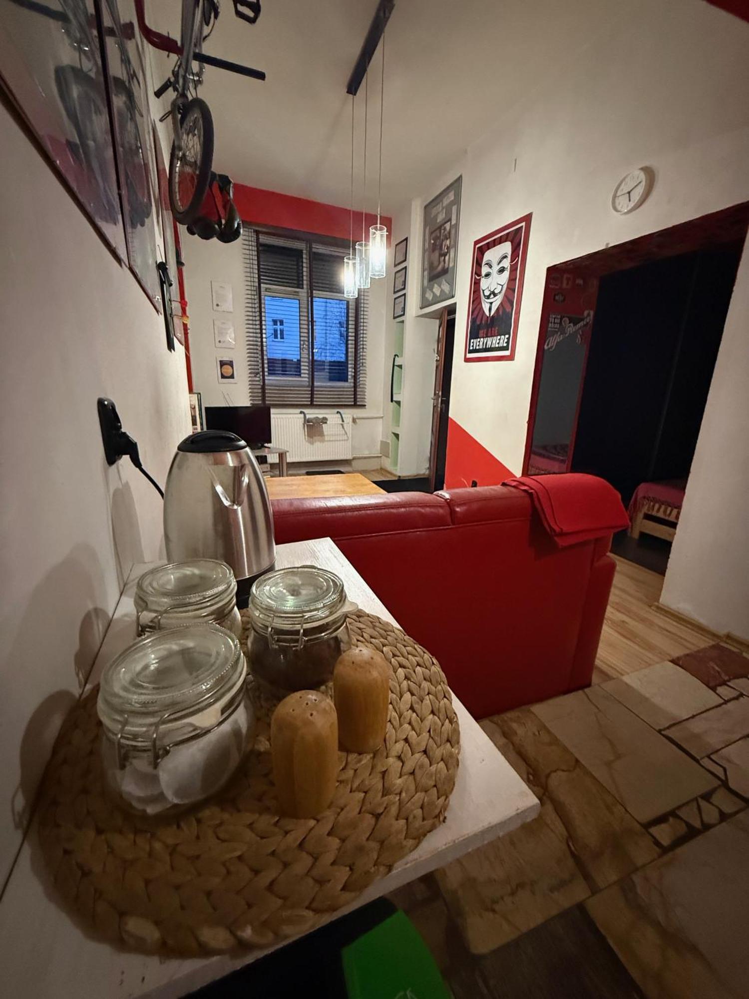 Studio Red And White Daire Łódź Dış mekan fotoğraf